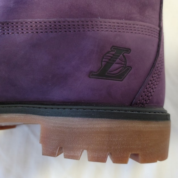 COPY - LA Lakers edition NBA Timberland Mitchell & Ness - size 10 boots - Picture 3 of 7